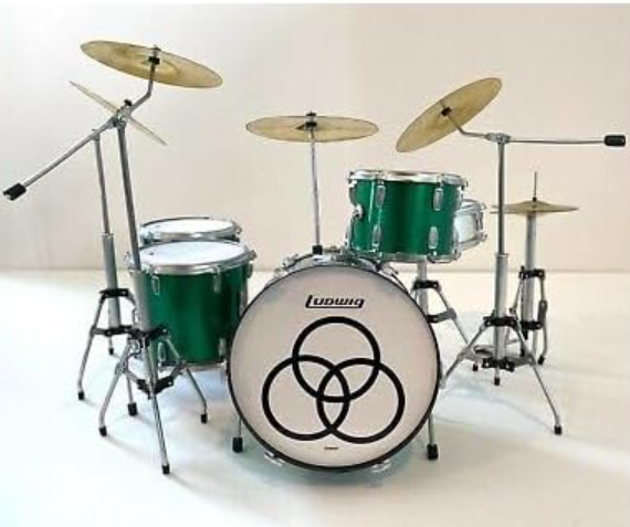 John Bonham Zep Tribute Green Sparkle Ludwig Mini Drum Kit Model Axe Heaven John Bonham Zep Tribute Green Sparkle Ludwig Mini Drum Kit Model